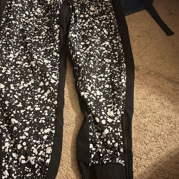 Fabletics track pants L - Picture 7 of 8